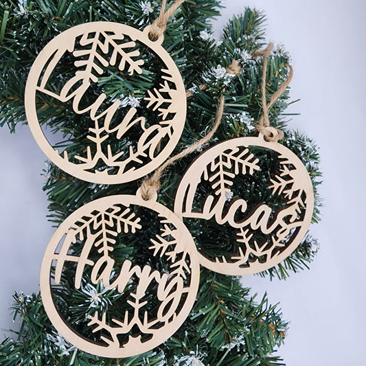 Personalized snowflake ornament first name